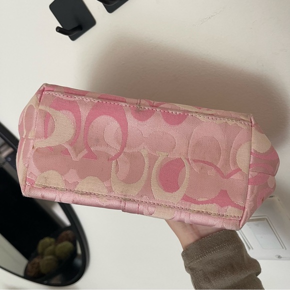 Vintage Coach Y2K Pink Shoulder Bag - Picture 7 of 8